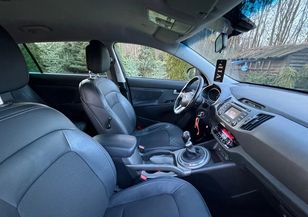Kia Sportage cena 46900 przebieg: 229000, rok produkcji 2014 z Miłakowo małe 742